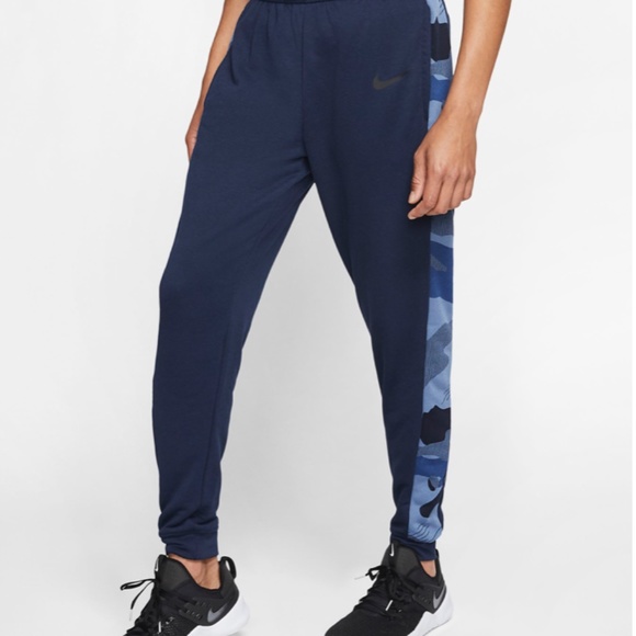 nike tapered pants